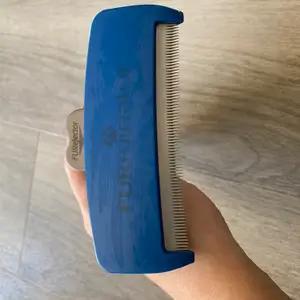 Furminator large deshedding brush