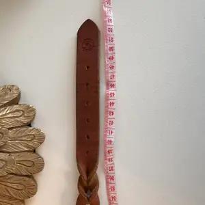 Bramble & Friends dog collar - Image 5