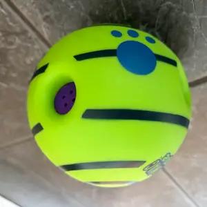 Wobble wag ball thumbnail 2