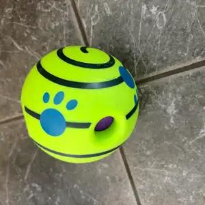 Wobble wag ball thumbnail 3