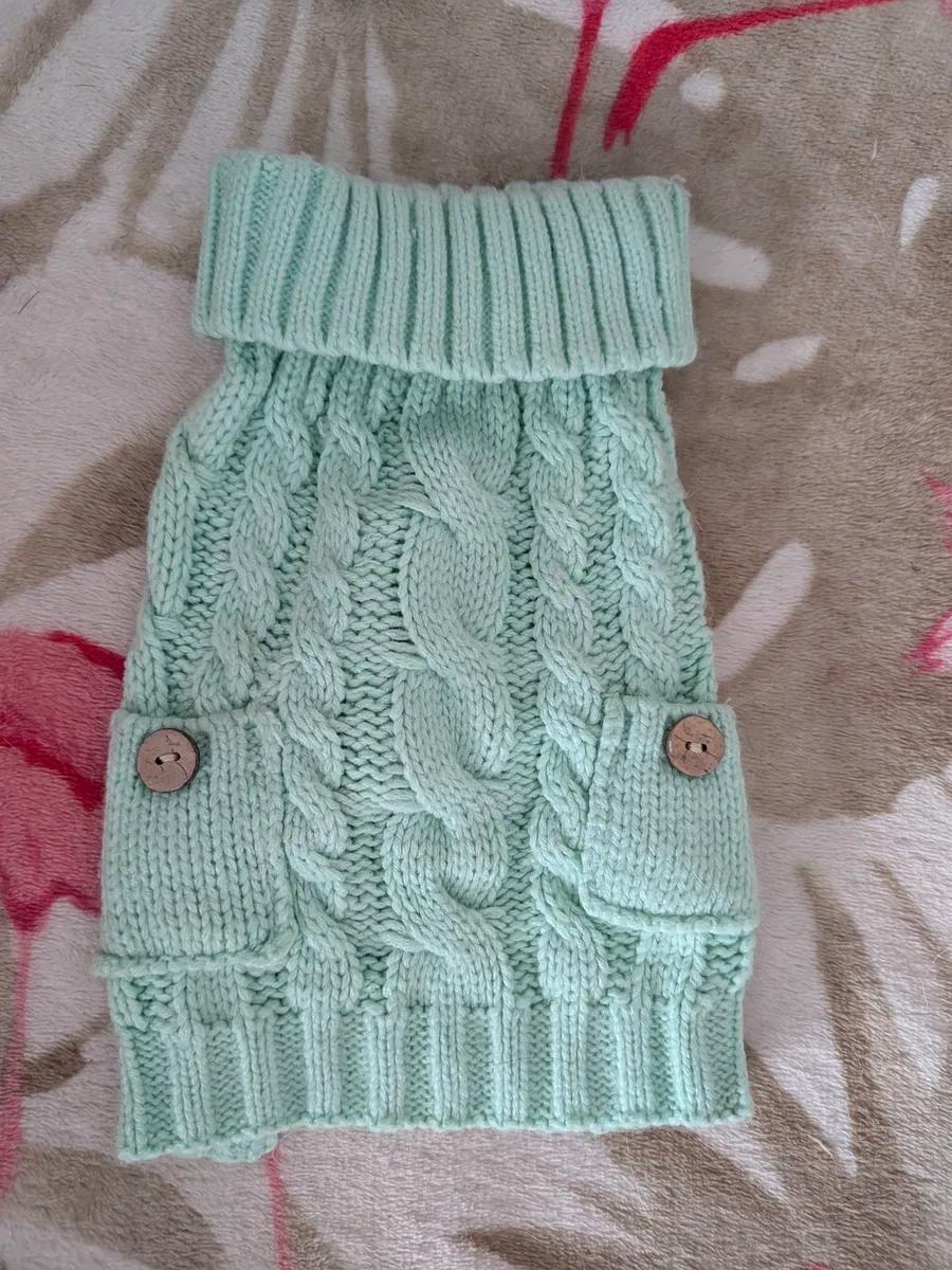 Sweet little jumper with pockets
