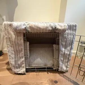Cosy Beige Dog Crate from Luxury Lords & Labradors Brand - As Good As New!