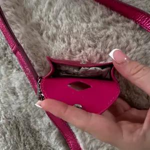 pretty pet lead with mini bag - Image 4