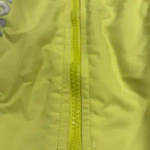 Kong rain coat - Image 5